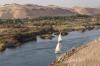Асуан 
Глубоко на юге Египта, Асуанская ГЭС и водохранилище